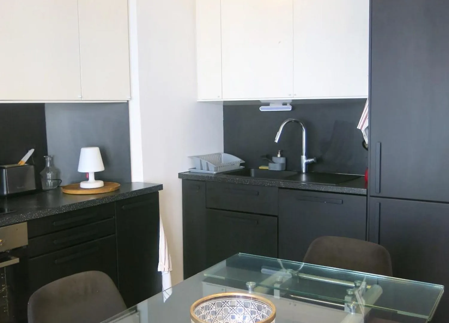 Roommate Share Colocation 1 Bedroom In Two Bedroom Luxe Marais Bretagne Citycosy Apartment *