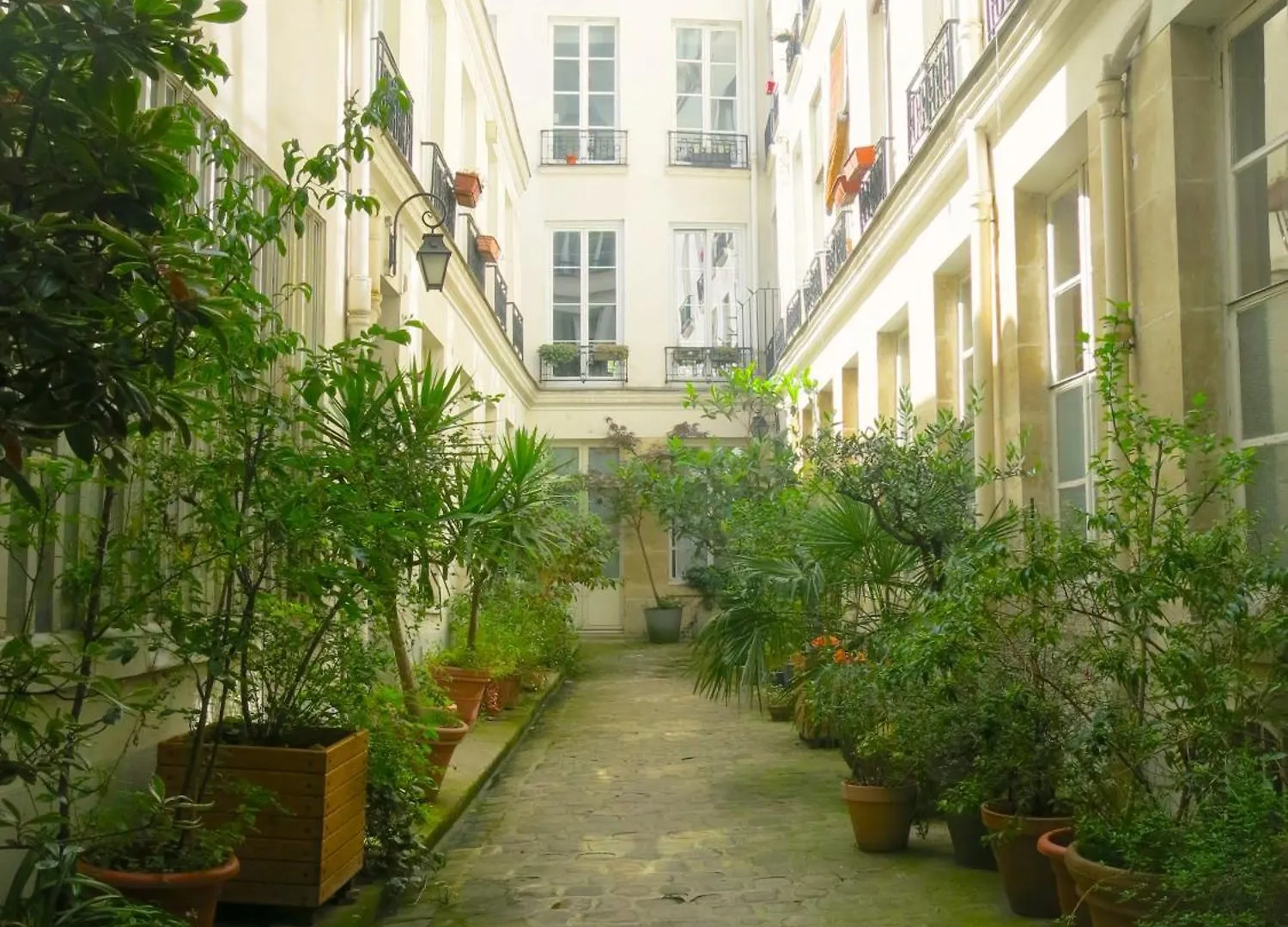 Apartment Roommate Share Colocation 1 Bedroom In Two Bedroom Luxe Marais Bretagne Citycosy *